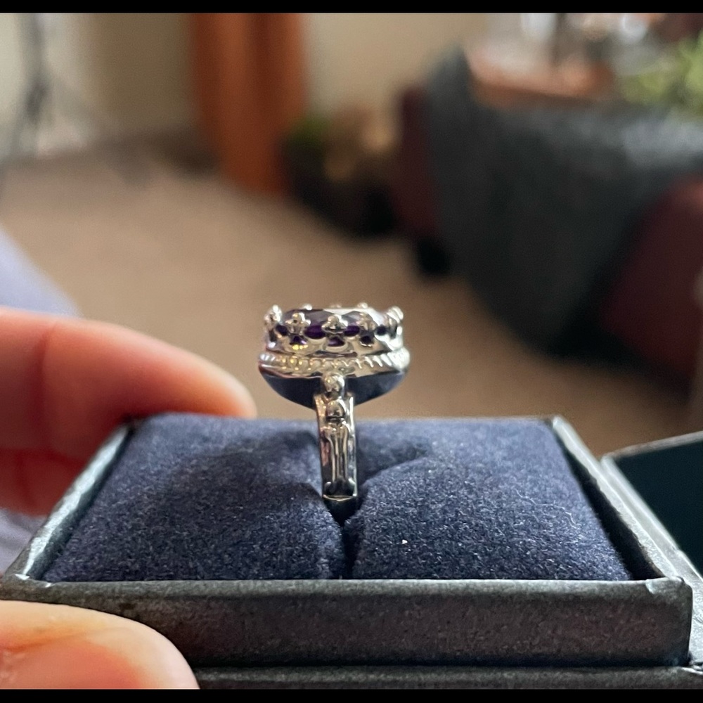 Solid Sterling Silver And Amethyst Ring Size 7 - image 5